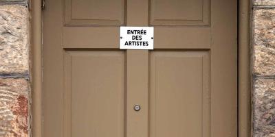 ‘So Hoos Asking’: Brooks Hall Door Mystery